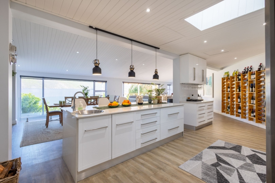 4 Bedroom Property for Sale in The Heads Western Cape